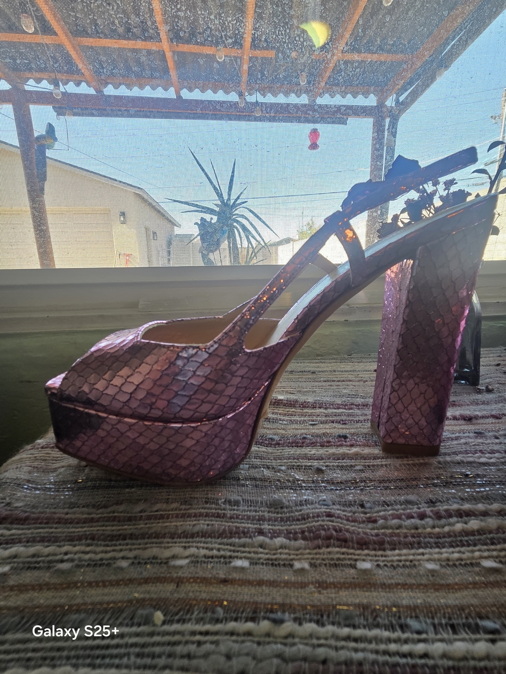 Vero Cuoio Auth Designer Platform Peep-Toe Slingback Heels Iridescent Pink Snake